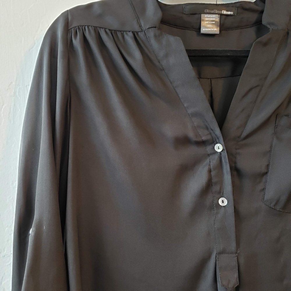 Black Top - Picture 5 of 5